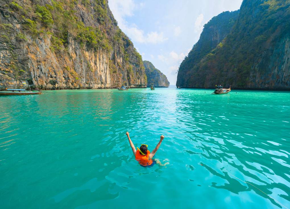 Phuket & Phi Phi Solo Traveller Package